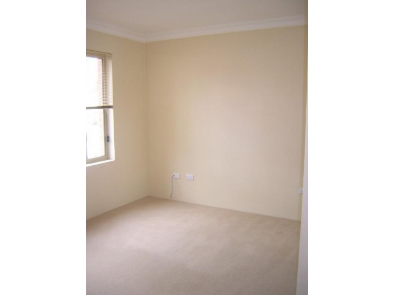 3/2 Beazley Street, Ryde NSW 2112