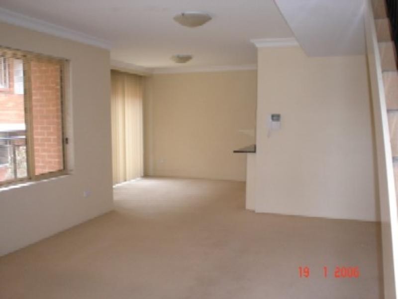 5/2 Beazley Street, Ryde NSW 2112