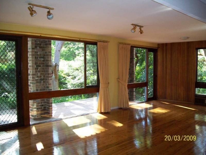 132 Cressy Road, East Ryde NSW 2113