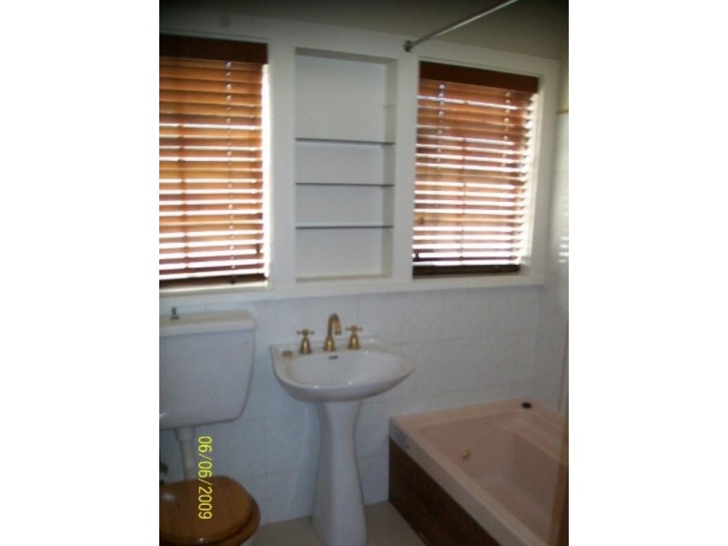 8 Eastview Avenue, North Ryde NSW 2113