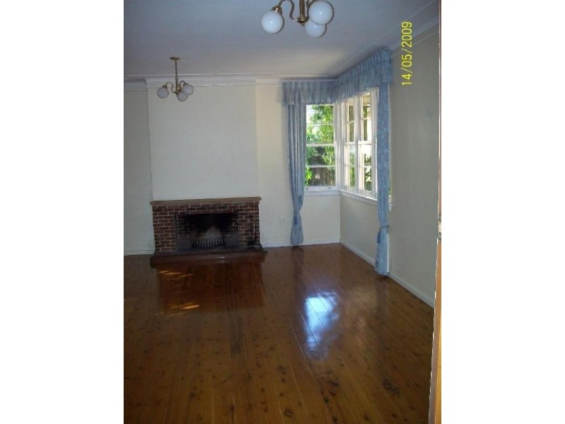 12 Richmond Street, Denistone East NSW 2112