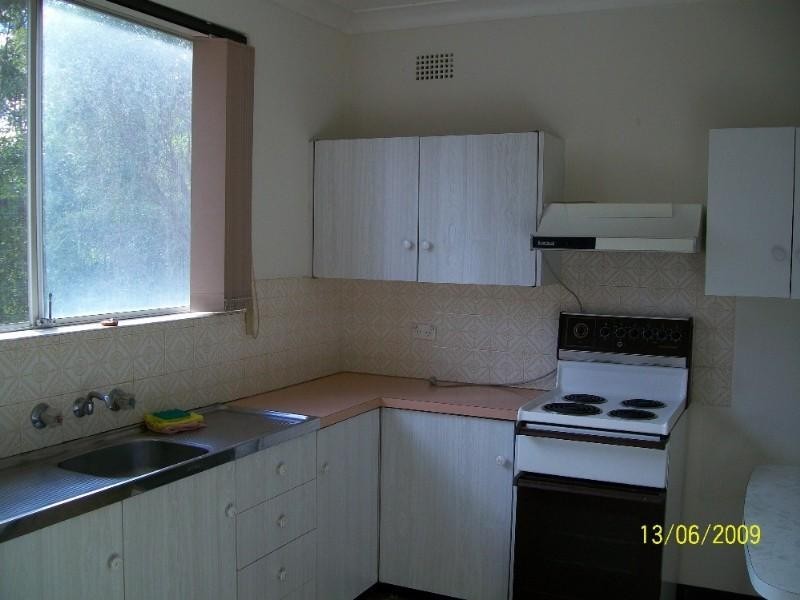 2/33 Khartoum Road, Macquarie Park NSW 2113