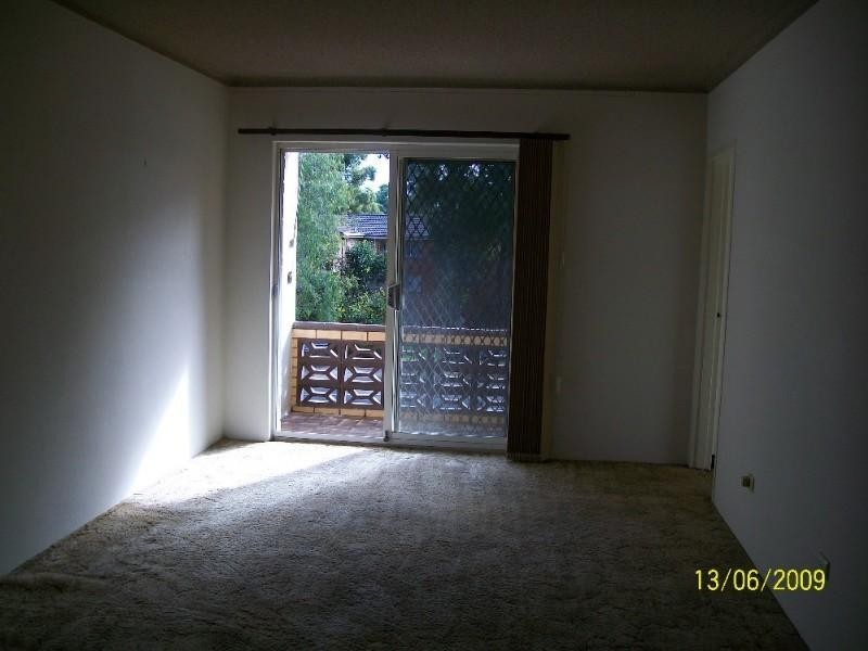 2/33 Khartoum Road, Macquarie Park NSW 2113