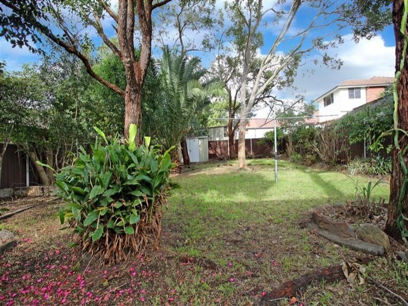 8 Addington Avenue, Ryde NSW 2112