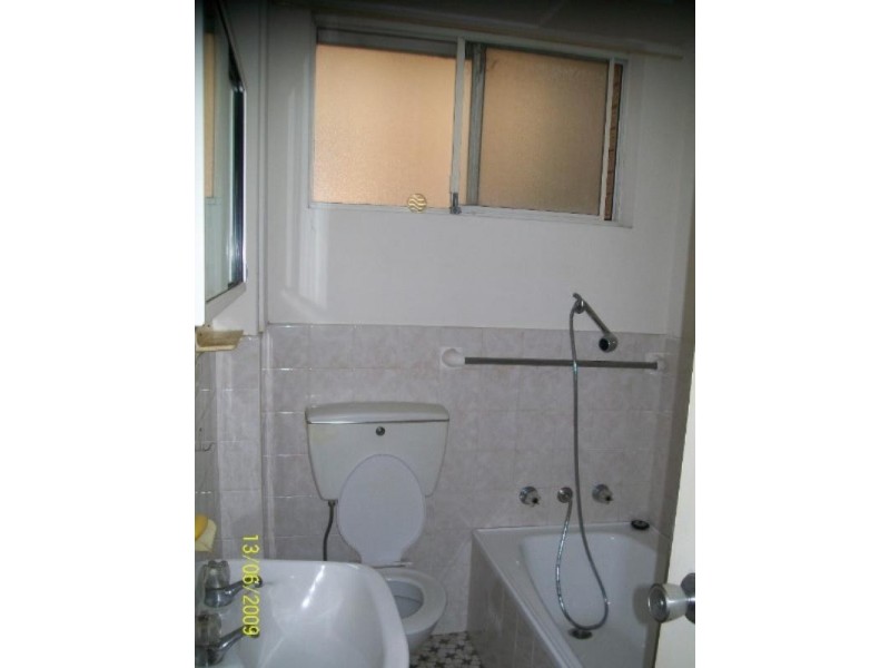 2/33 Khartoum Road, North Ryde NSW 2113