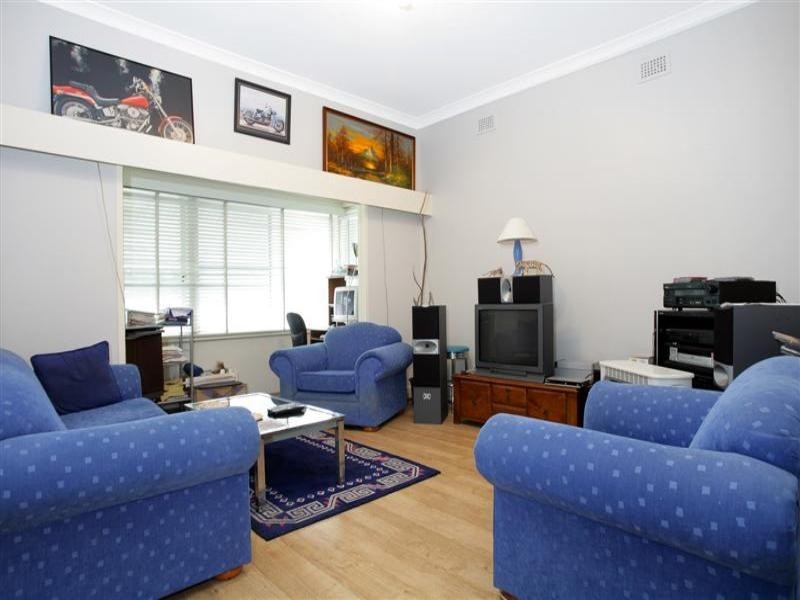 8 Addington Avenue, Ryde NSW 2112