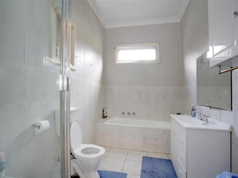 8 Addington Avenue, Ryde NSW 2112