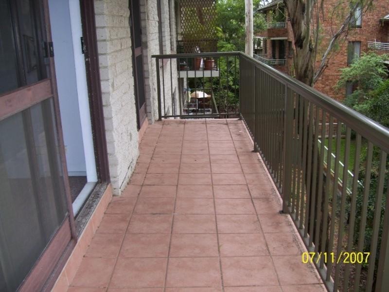 33/205 Waterloo Road, Marsfield NSW 2122