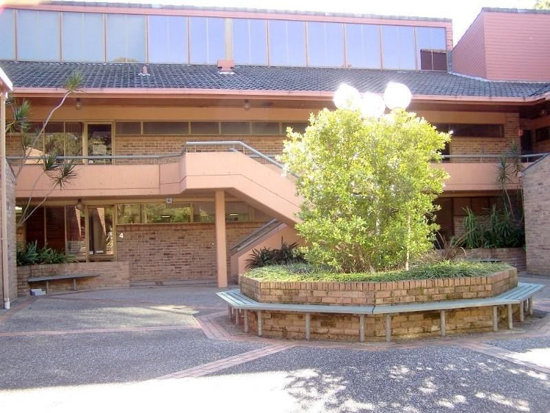 2/33 Ryde Road, Pymble NSW 2073