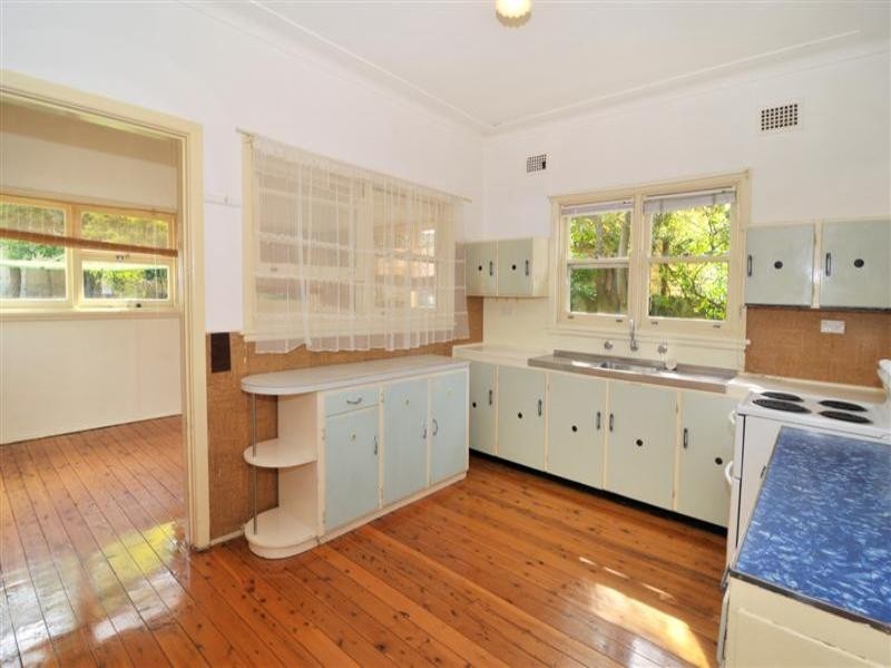 8 Lionel Avenue, North Ryde NSW 2113