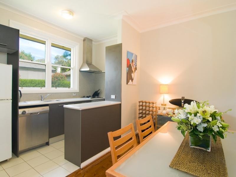 31 Pooley Street, Ryde NSW 2112