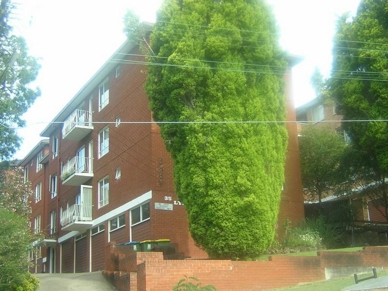 18/35 Meadow Crescent, Meadowbank NSW 2114