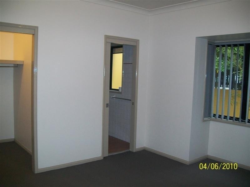 2/20 Lane Cove Road, Ryde NSW 2112