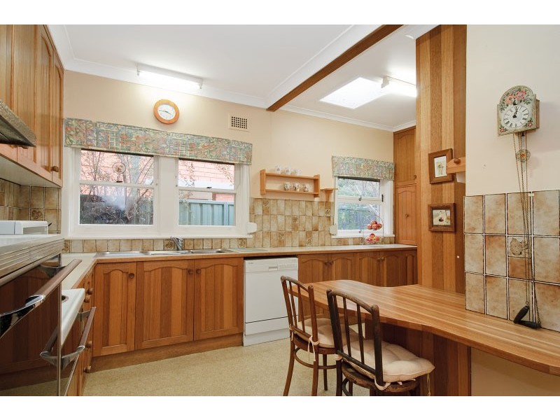 8 Birdwood Street, Denistone East NSW 2112