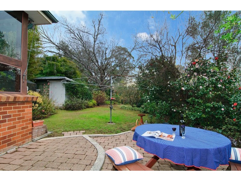 8 Birdwood Street, Denistone East NSW 2112