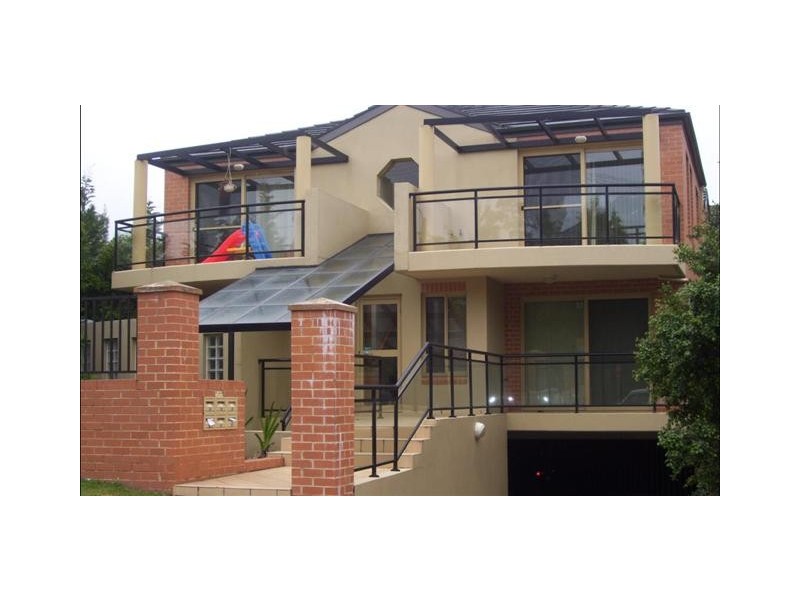 2/2 Beazley Street, Ryde NSW 2112