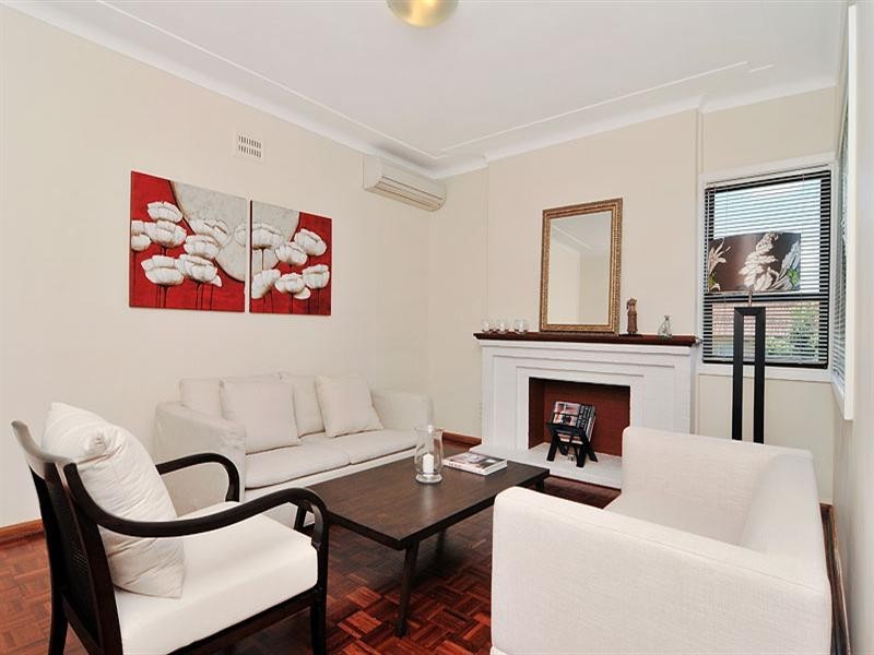 10 John Miller, Ryde NSW 2112