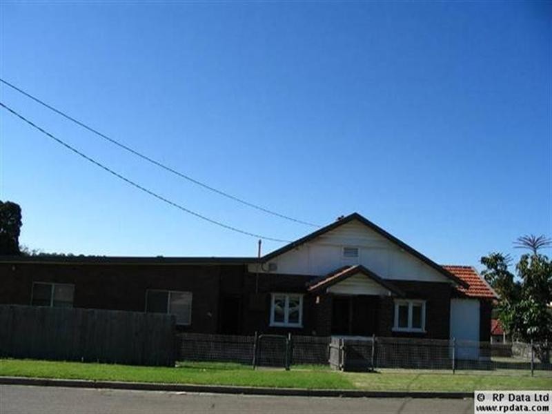 2/14 Bavin Avenue, Ryde NSW 2112