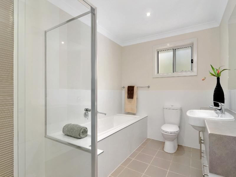 6A Stratford Avenue, Denistone NSW 2114