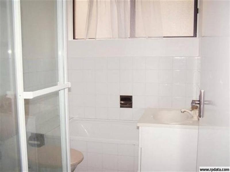 8/19 Cottonwood Crescent, North Ryde NSW 2113