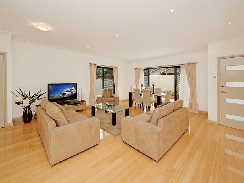 6/167 North Road (cnr Ferrabetta Avenue), Eastwood NSW 2122