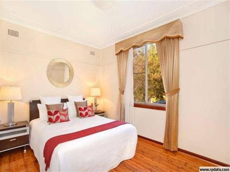 15 Barr Street, North Ryde NSW 2113