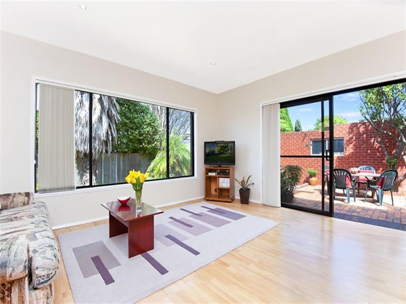 61 Cressy Road, East Ryde NSW 2113