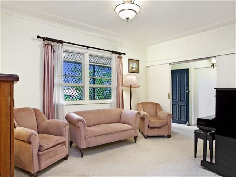 112 North Road, Eastwood NSW 2122