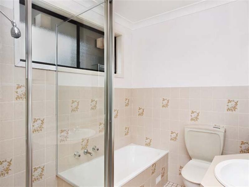 17/13 Busaco Road, Marsfield NSW 2122