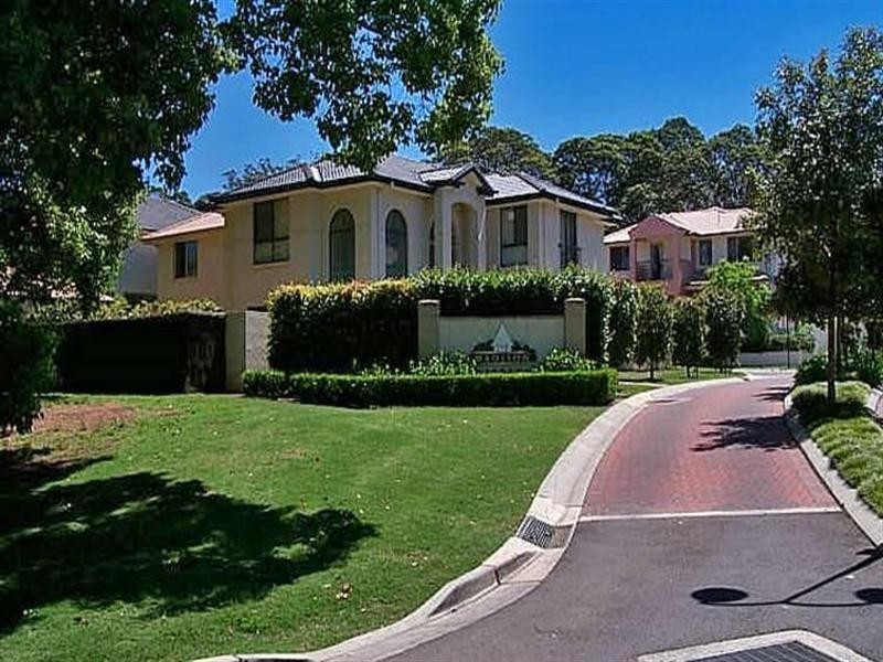 11 Brooklyn Crescent, Carlingford NSW 2118