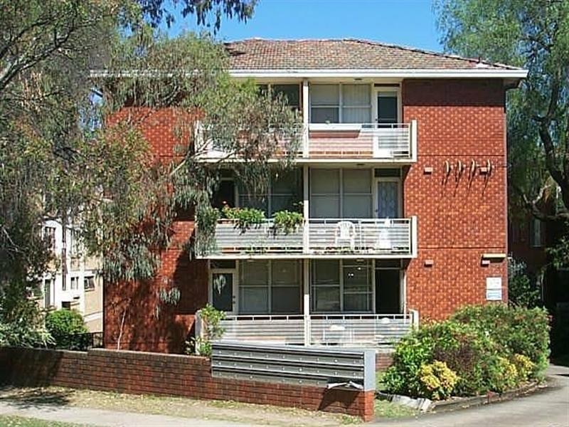 2/54 Meadow Crescent, Meadowbank NSW 2114