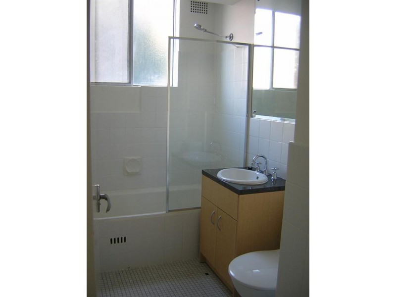 5/2 Avona Avenue, Glebe NSW 2037