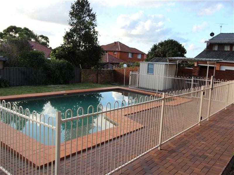 18a Arthur Street, Ryde NSW 2112