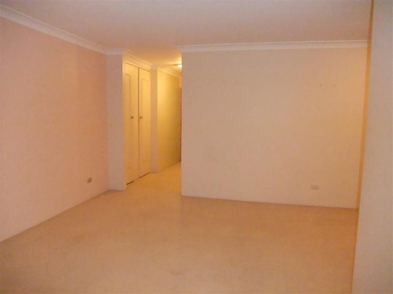 9/35-39 Fontenoy Road, Macquarie Park NSW 2113