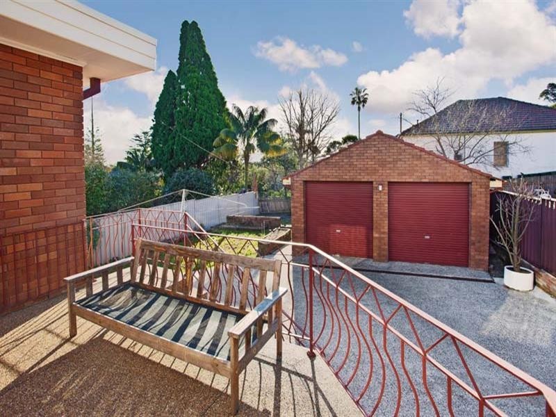 27 Meriton Street, Gladesville NSW 2111