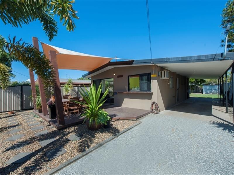 12 Goorawin Street, Runaway Bay QLD 4216