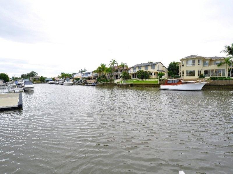 154 Sundance Way, Runaway Bay QLD 4216