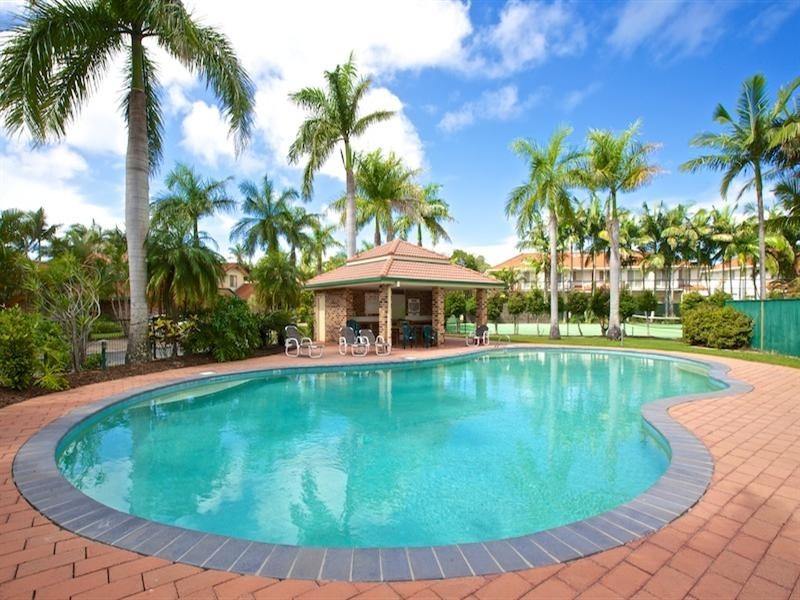 9/272 Oxley Drive, Coombabah QLD 4216