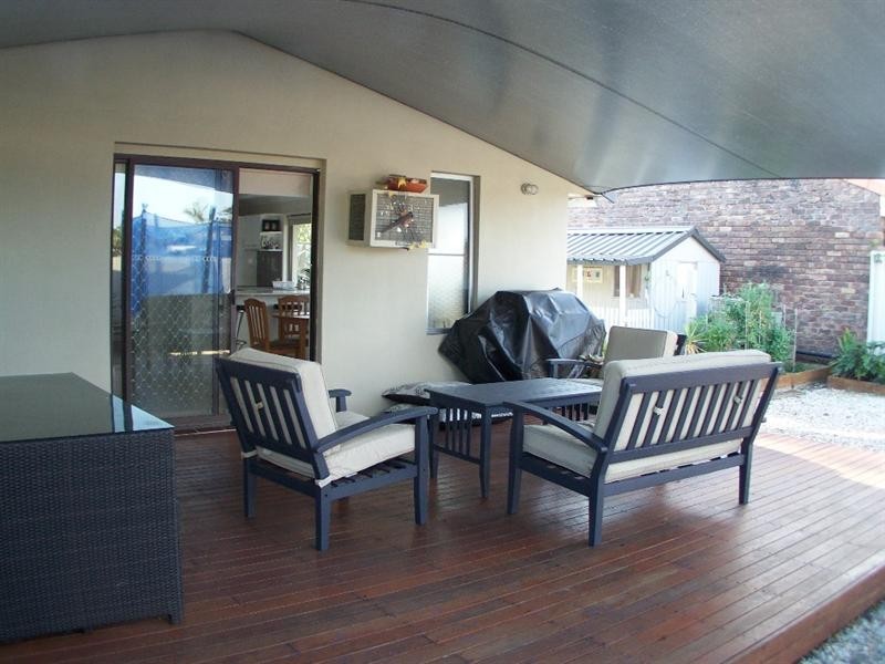 1 Pampas Court, Hollywell QLD 4216