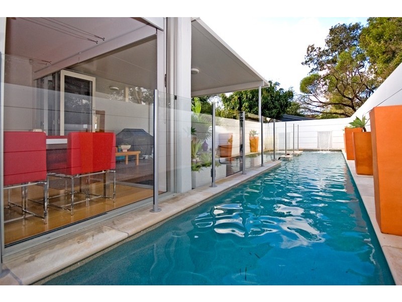 Paradise Point QLD 4216