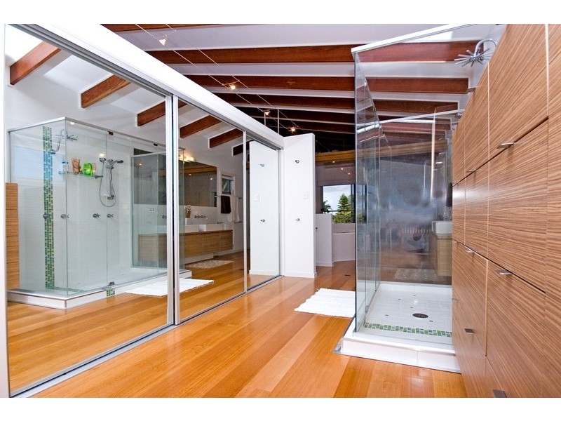 Paradise Point QLD 4216