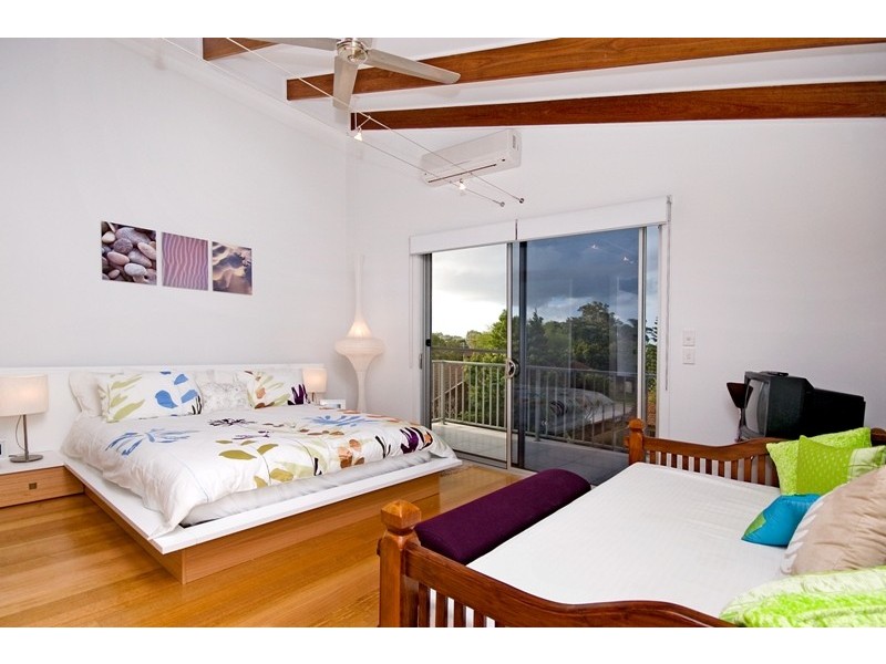 Paradise Point QLD 4216