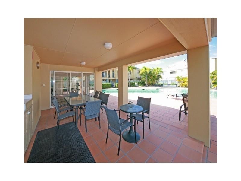 53/88-98 Limetree Parade, Runaway Bay QLD 4216