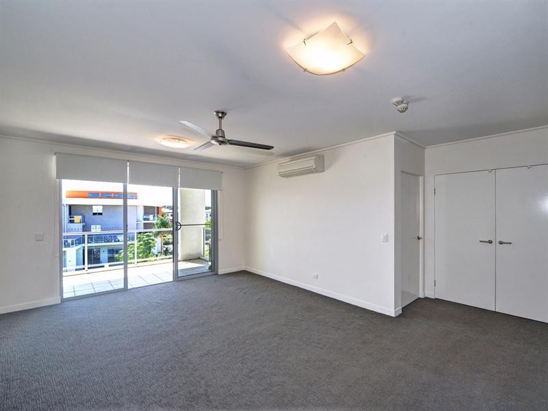 734/66 Sickle Avenue, Hope Island QLD 4212