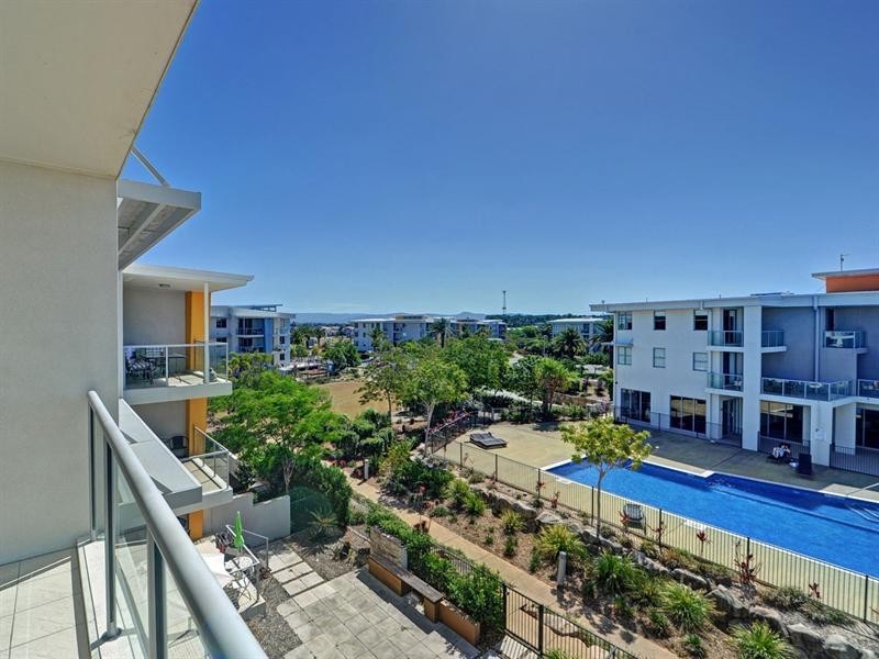 734/66 Sickle Avenue, Hope Island QLD 4212