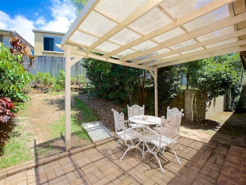 2/8 Botanical Drive, Labrador QLD 4215