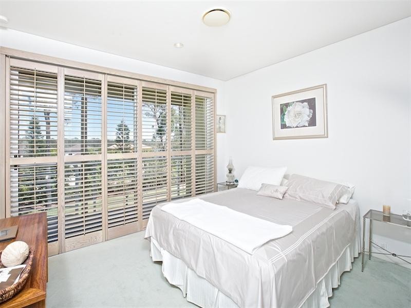 5376 Bay Hill Terrace, Hope Island QLD 4212