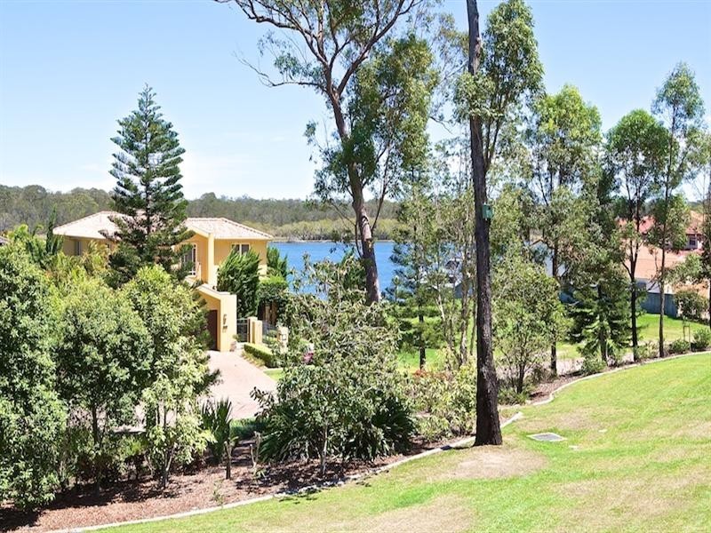 5376 Bay Hill Terrace, Hope Island QLD 4212