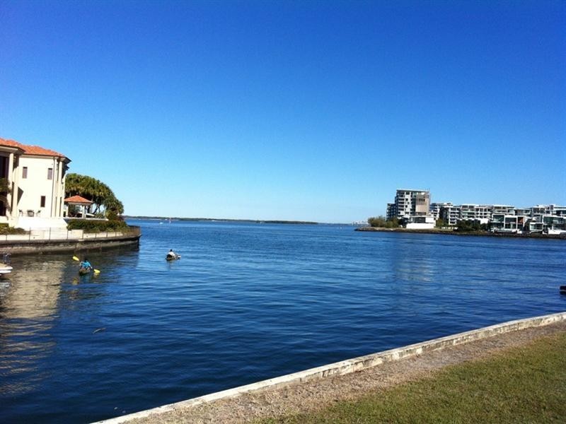 24 Brittanic Crescent, Sovereign Islands QLD 4216