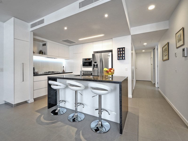 1305/1 Sunset Avenue, Paradise Point QLD 4216